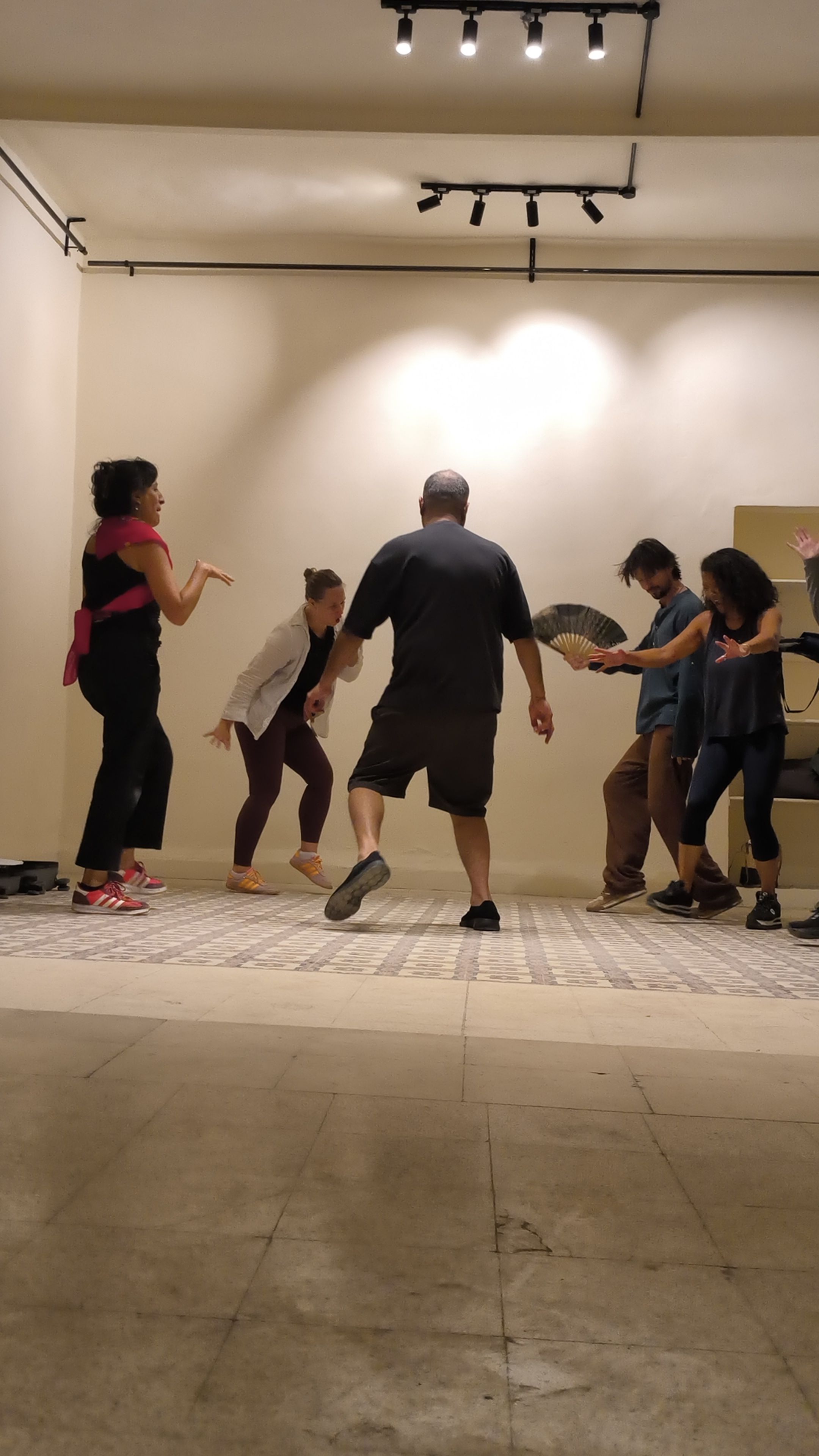Norma Ferreira teaching Sound in Motion